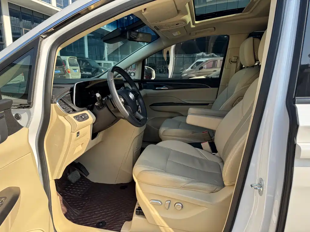 Buick GL8 2024