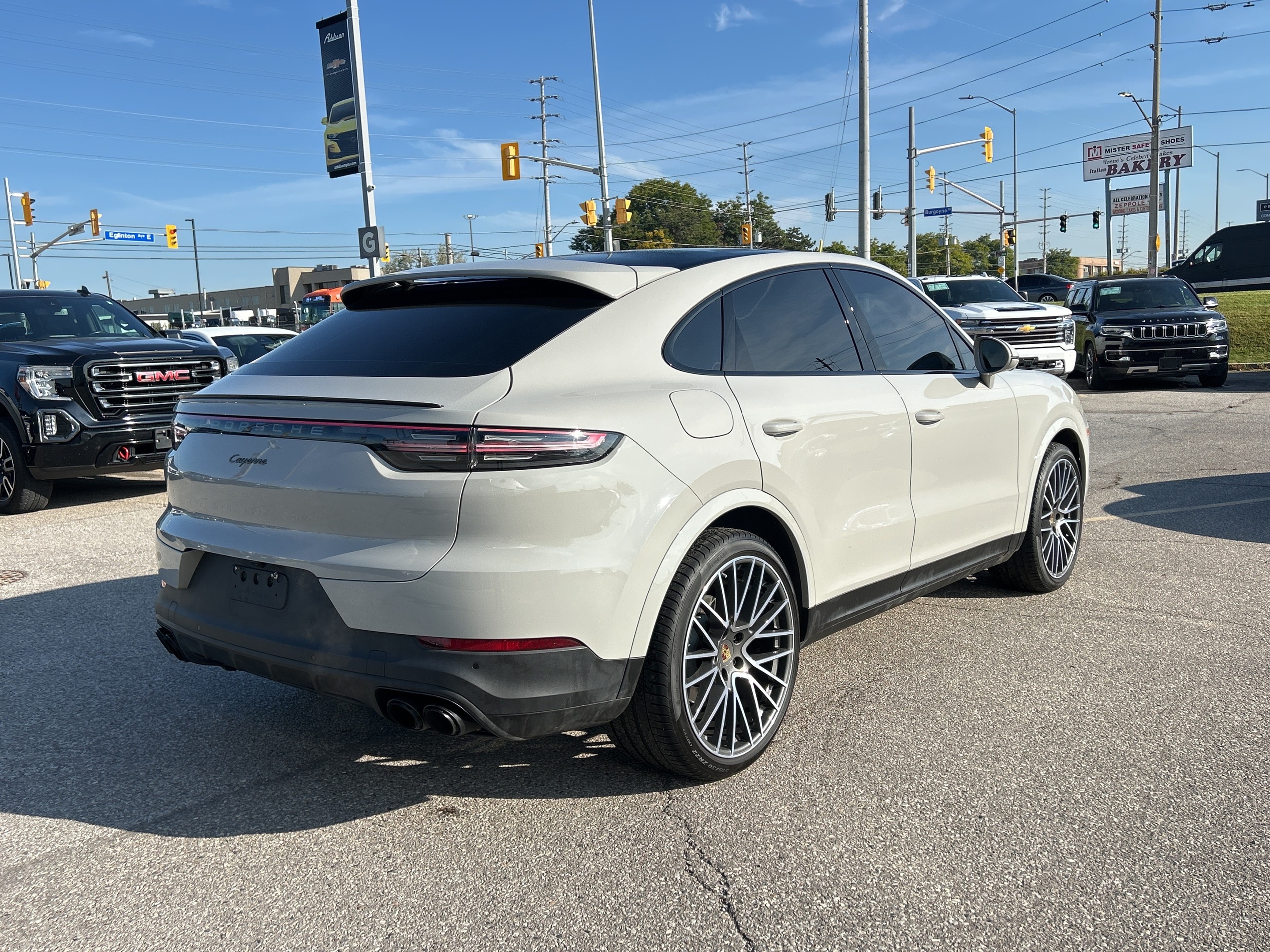 Porsche Cayenne 2023