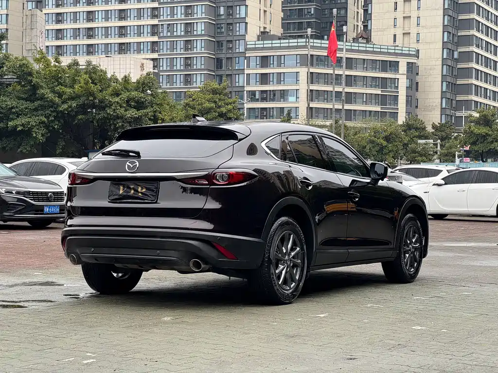 Mazda CX-4 2023