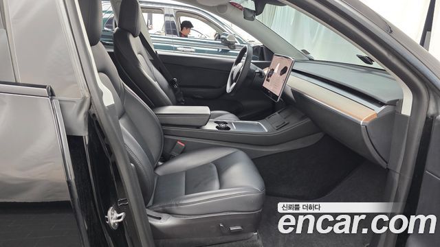 Tesla Model Y 2022