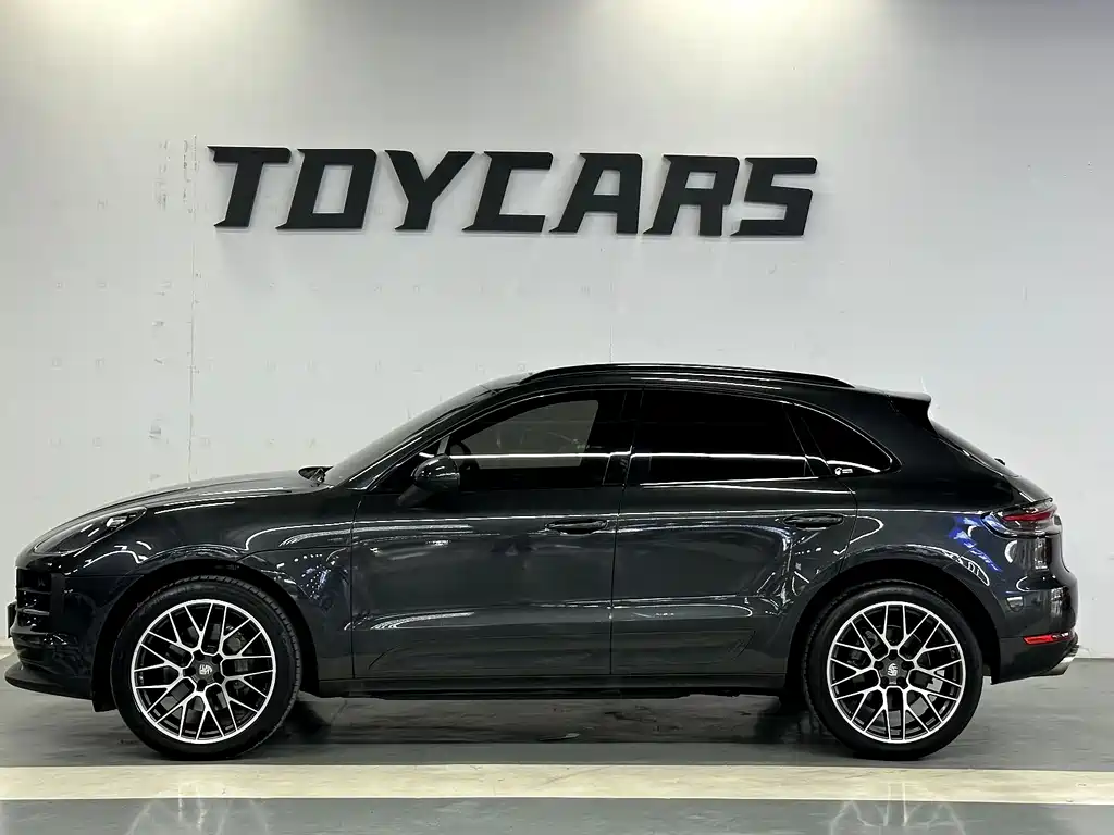 Porsche Macan 2021