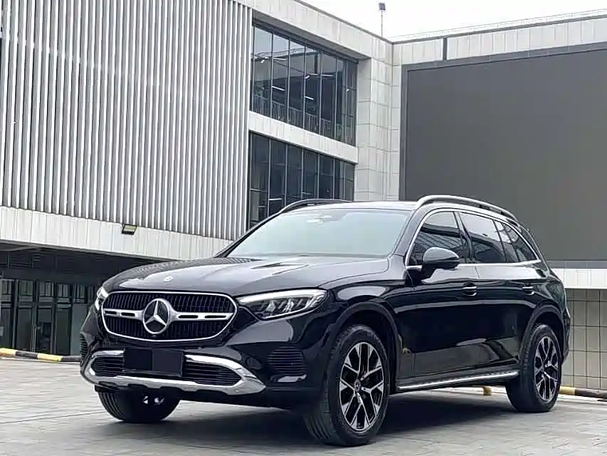 Mercedes-Benz GLC 2023
