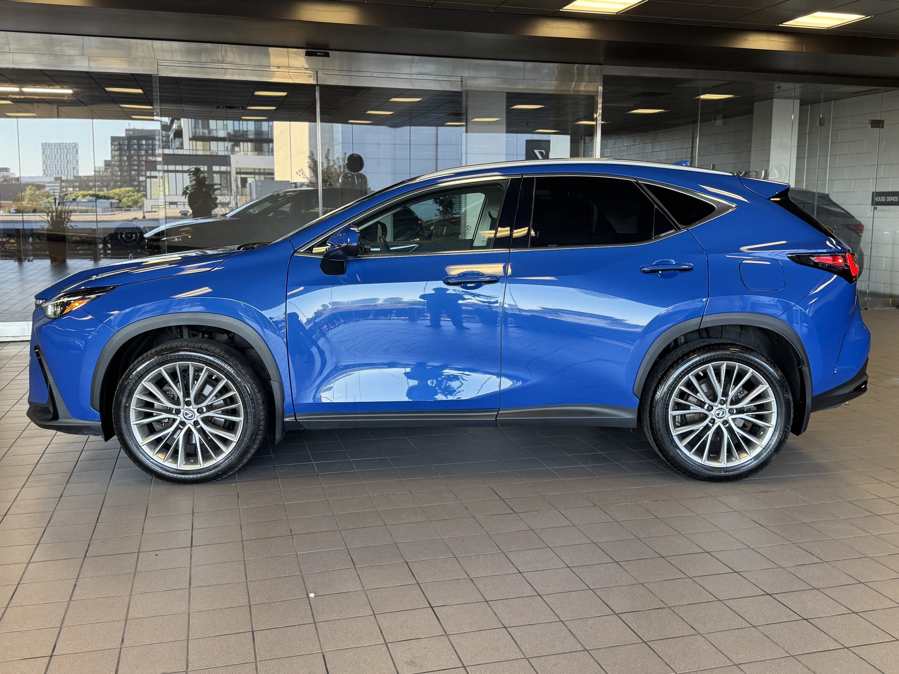 Lexus NX 2022