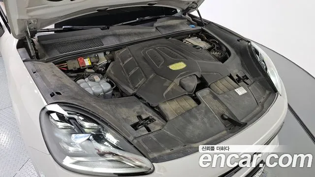 Porsche Cayenne 2020