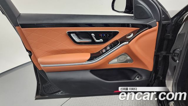 Mercedes-Benz S-Класс 2021
