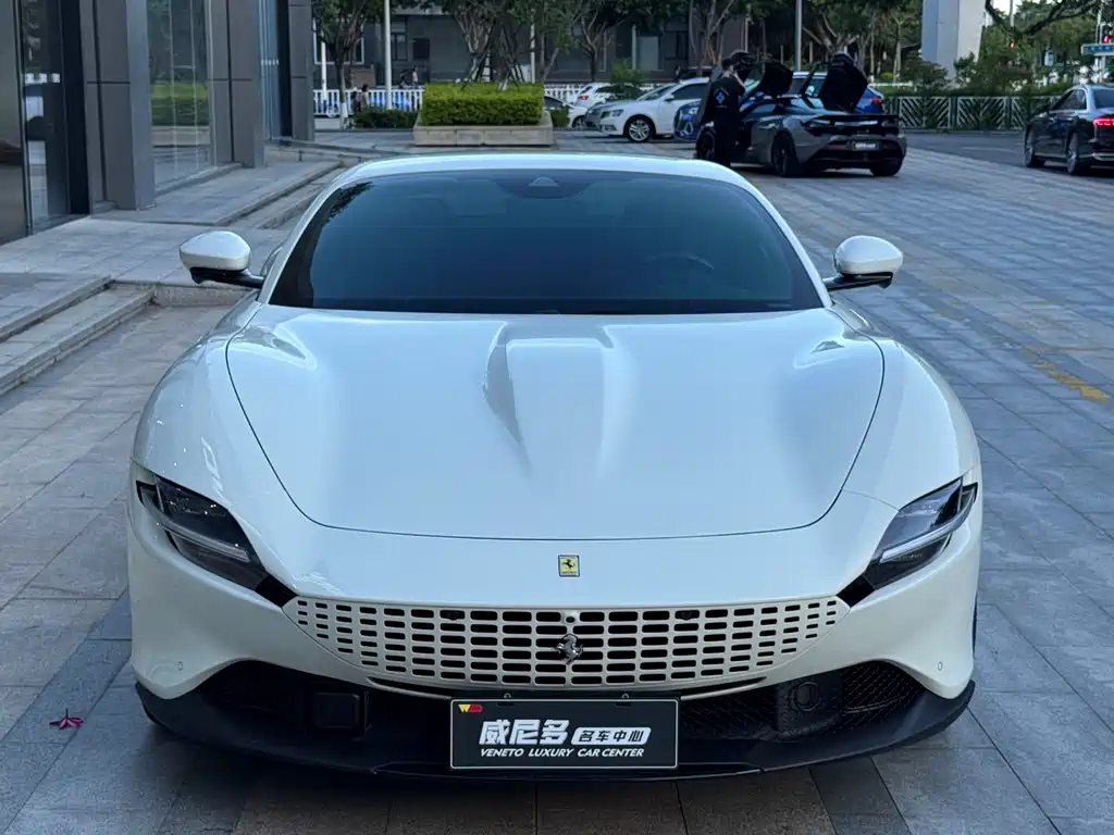 Ferrari Roma 2021