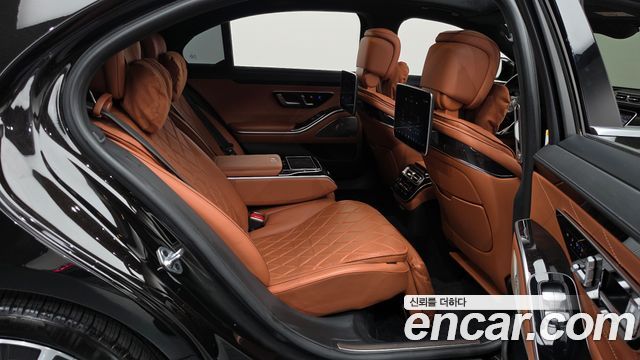 Mercedes-Benz S-Класс 2021