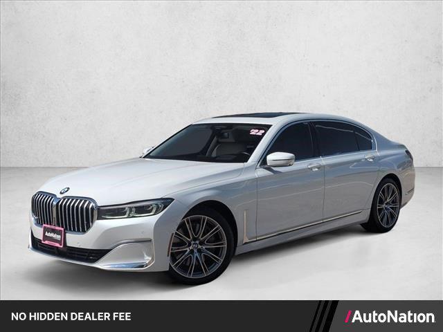 BMW 750 2022