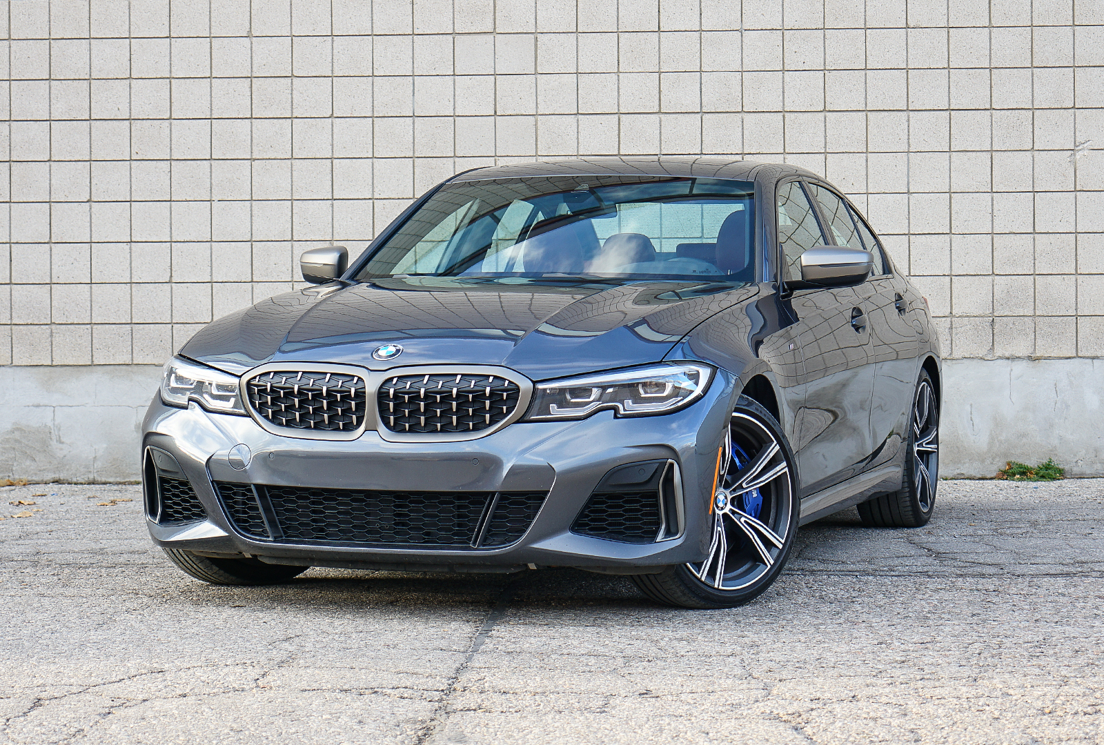 BMW 3 серии 2022