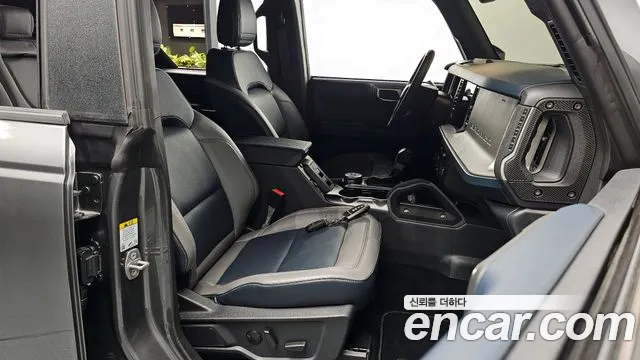 Ford Bronco 2024