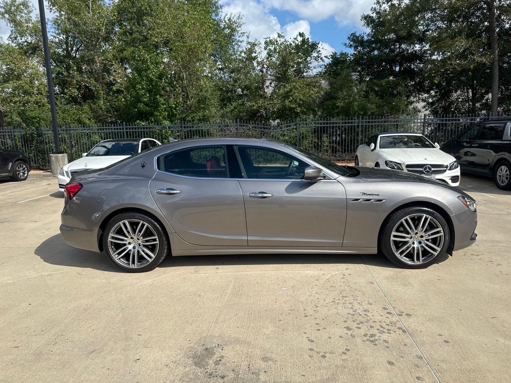 Maserati Ghibli 2022