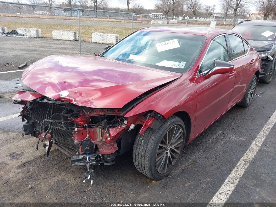Lexus ES 2022