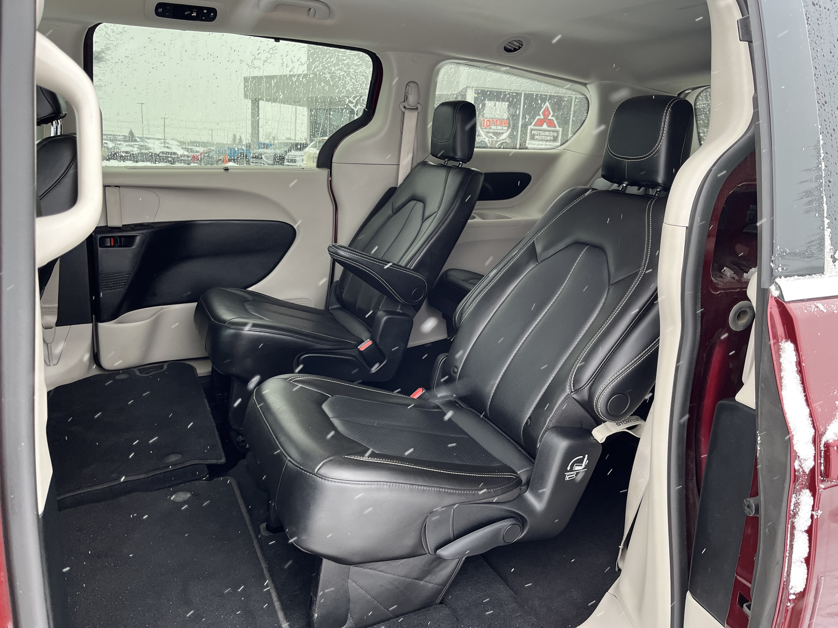 Chrysler Pacifica 2023