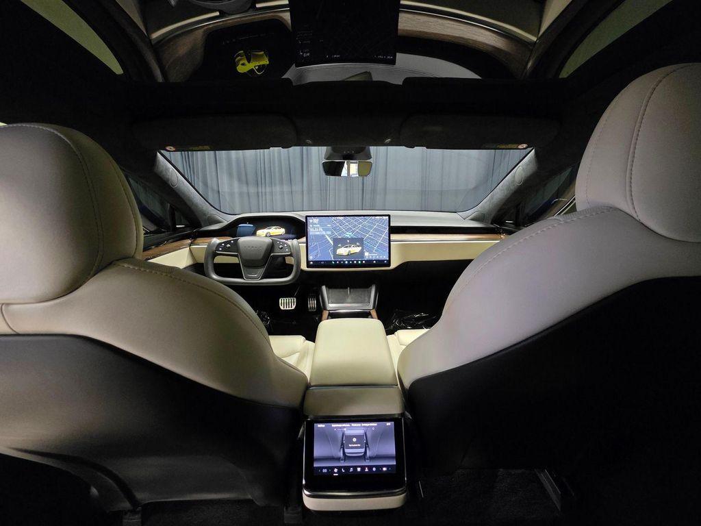 Tesla Model S 2021