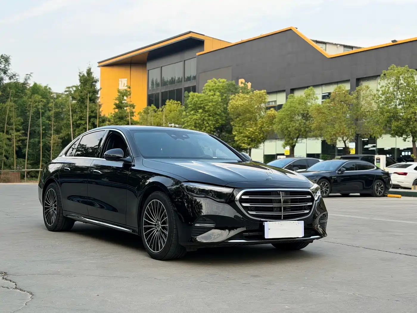Mercedes-Benz E-Класс 2024