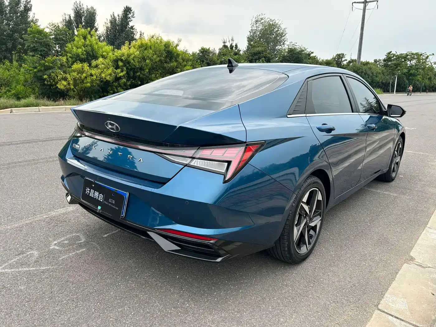 Hyundai Elantra 2022