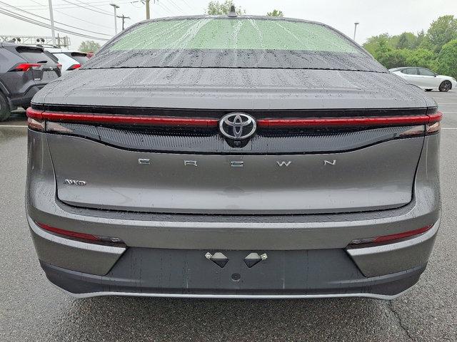 Toyota Crown 2023