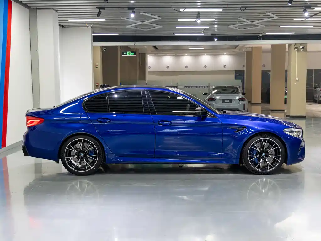 BMW M5 2020