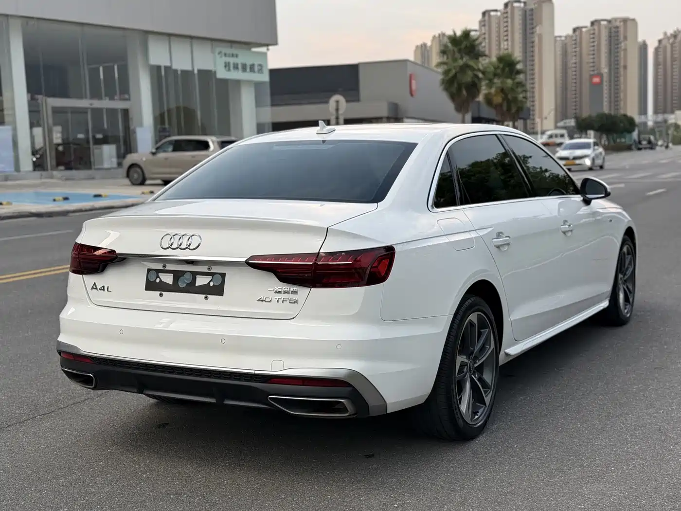 Audi A4 2023