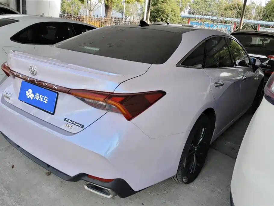Toyota Avalon 2023