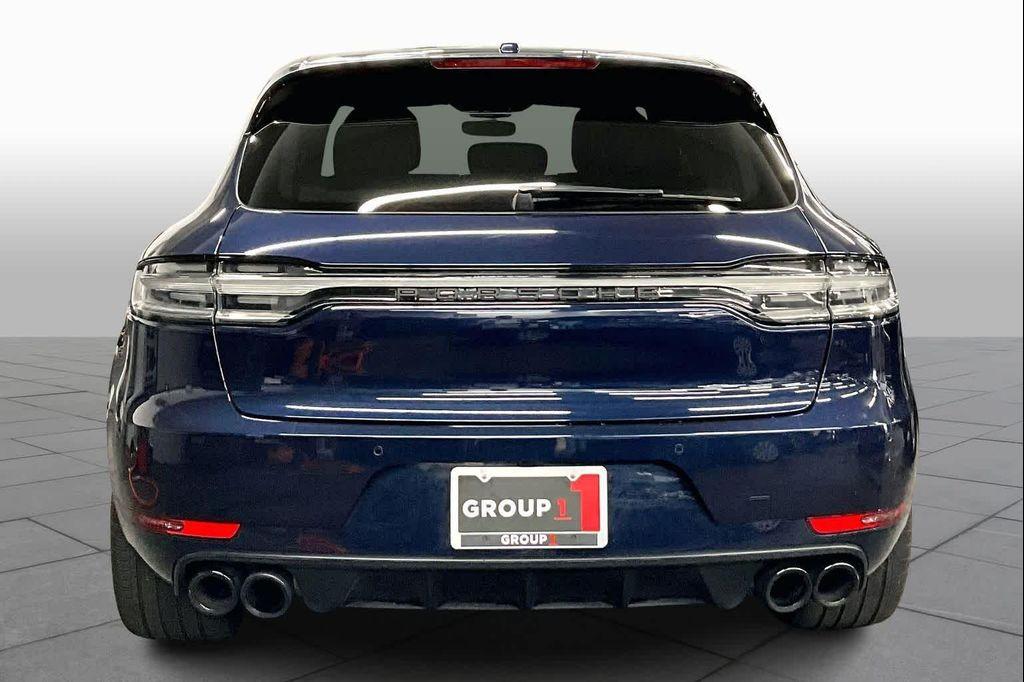 Porsche Macan 2021