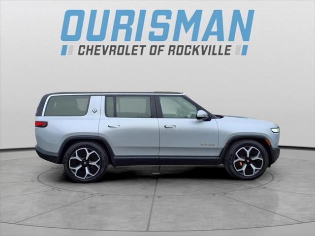 Rivian R1S 2023