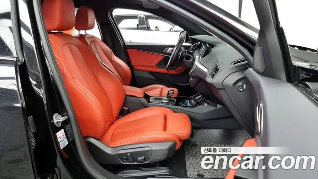 BMW 1 серии 2021