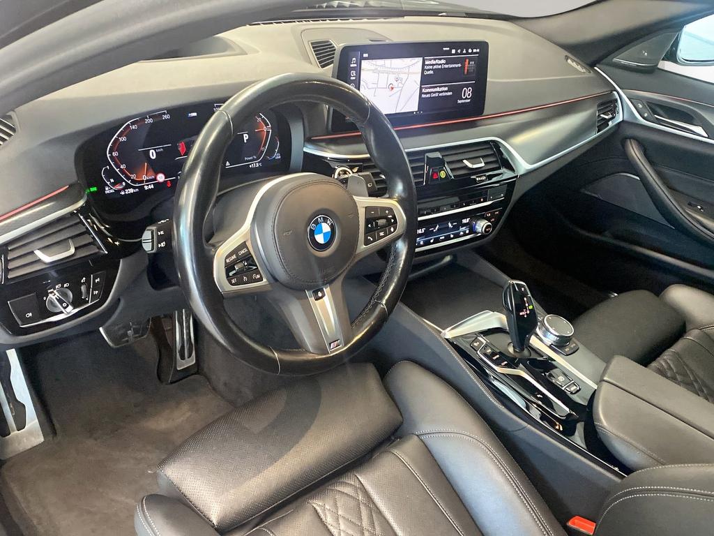BMW 540 2023