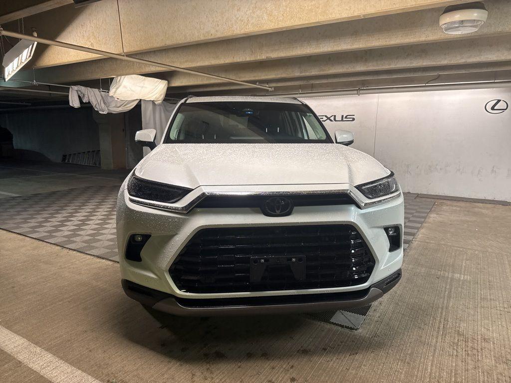 Toyota Grand Highlander 2024