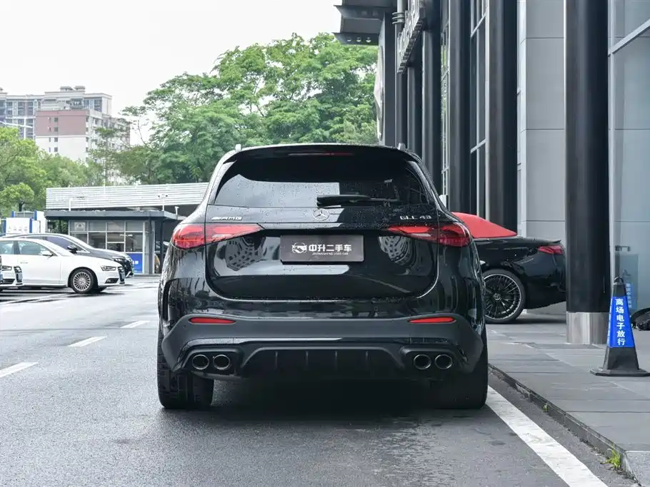 Mercedes-Benz GLC AMG 2025