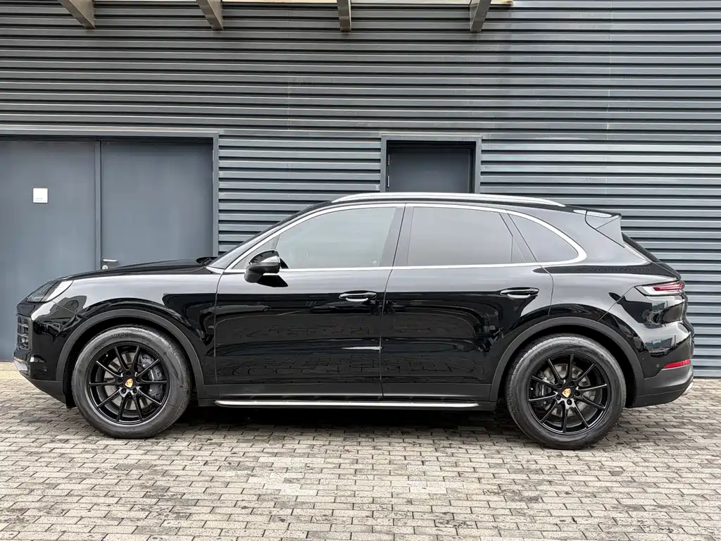 Porsche Cayenne 2024