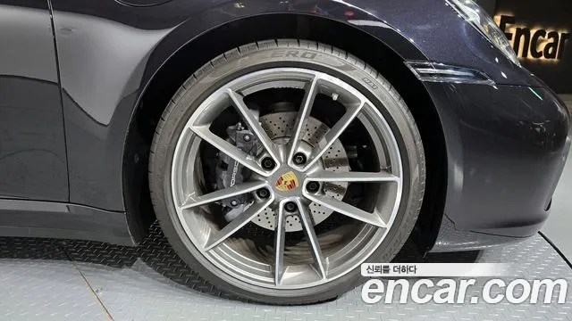 Porsche 911 2024