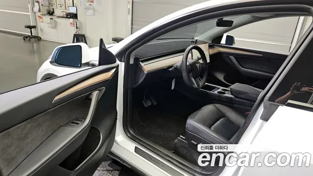 Tesla Model Y 2022