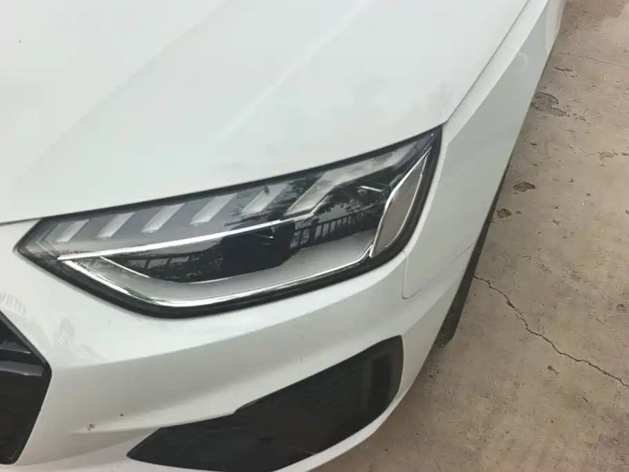 Audi A4 2024