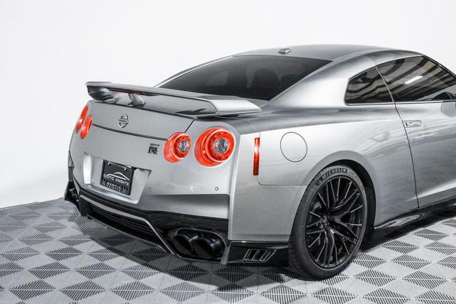 Nissan GT-R 2021