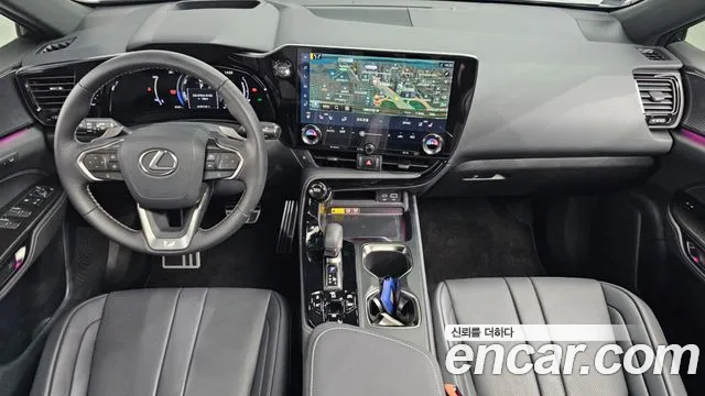 Lexus NX 2025