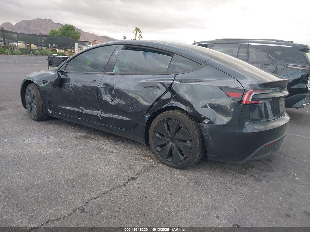 Tesla Model 3 2024