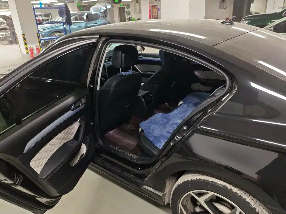 Volkswagen Magotan 2025