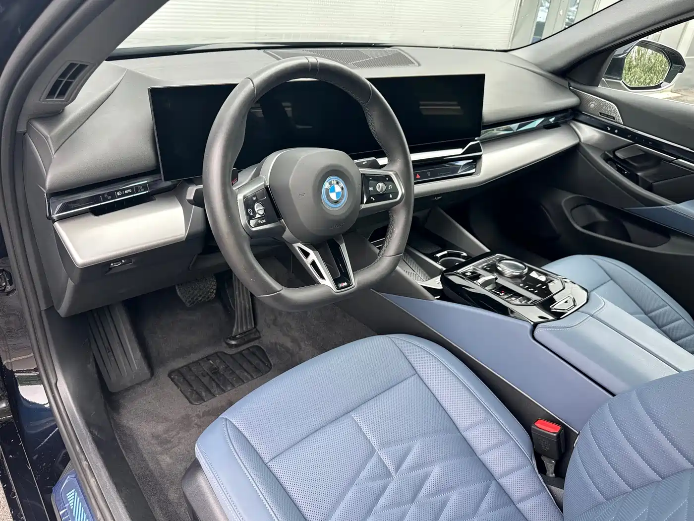 BMW i5 2026