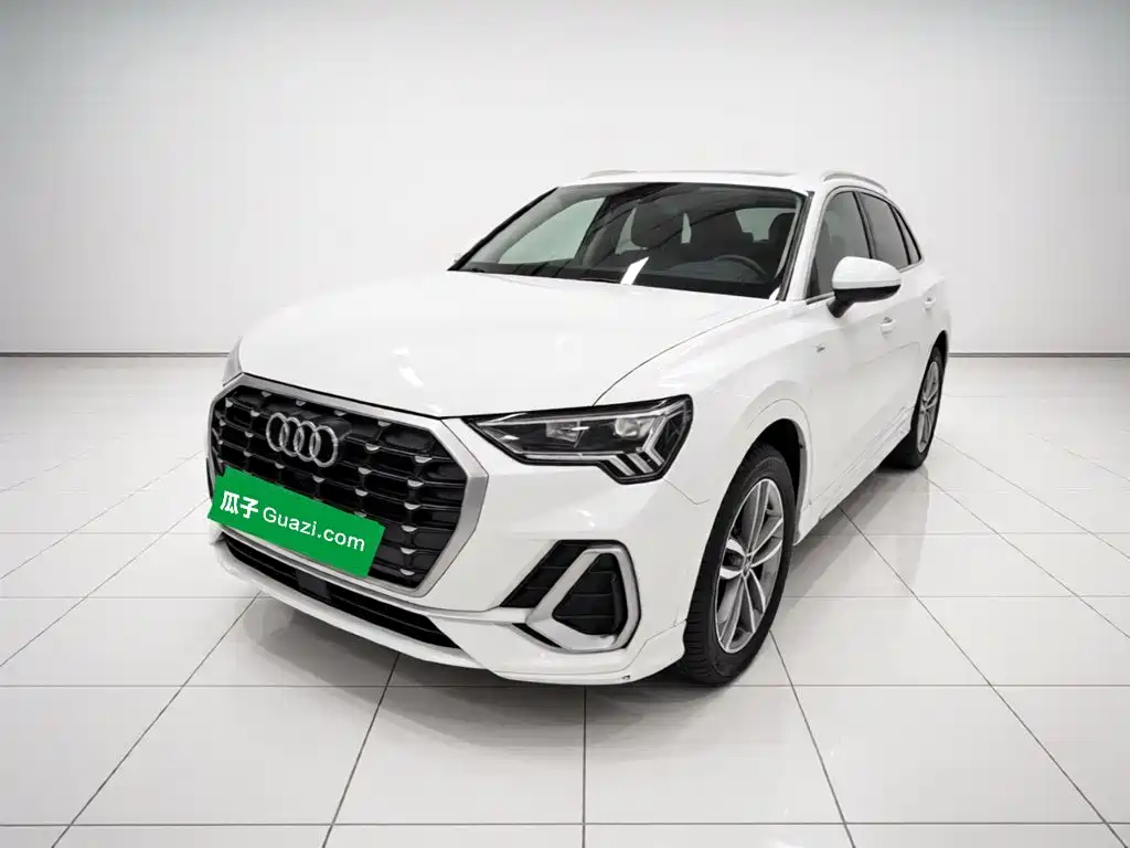 Audi Q3 2021