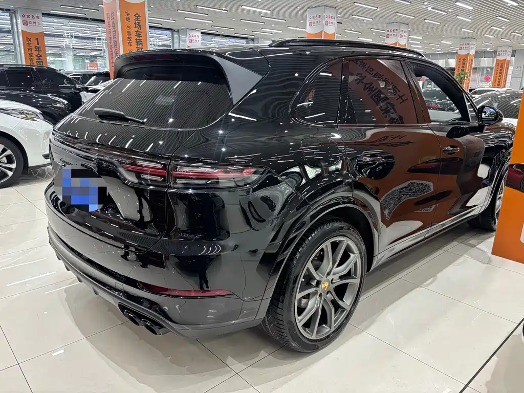 Porsche Cayenne 2023