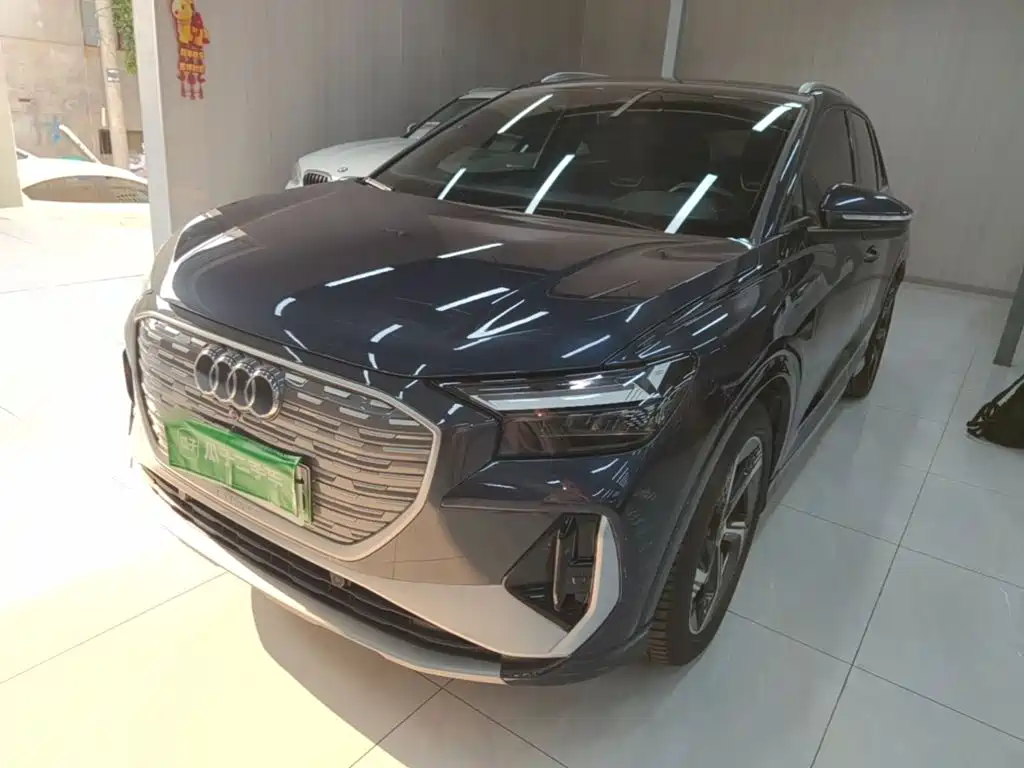 Audi Q4 e-tron 2024