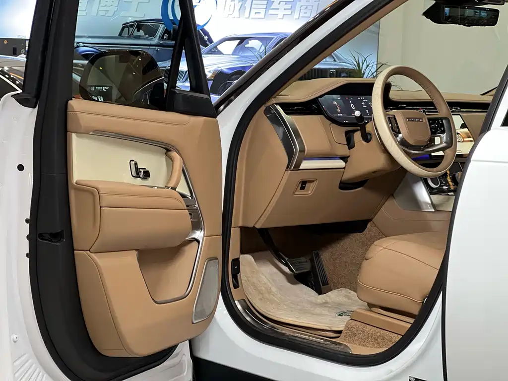 Land Rover Range Rover 2025
