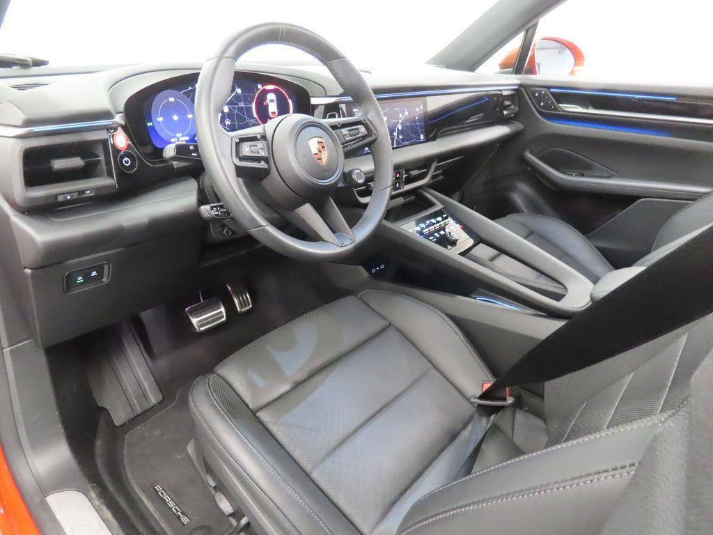Porsche Macan 2025