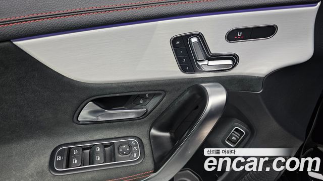 Mercedes-Benz CLA 2023