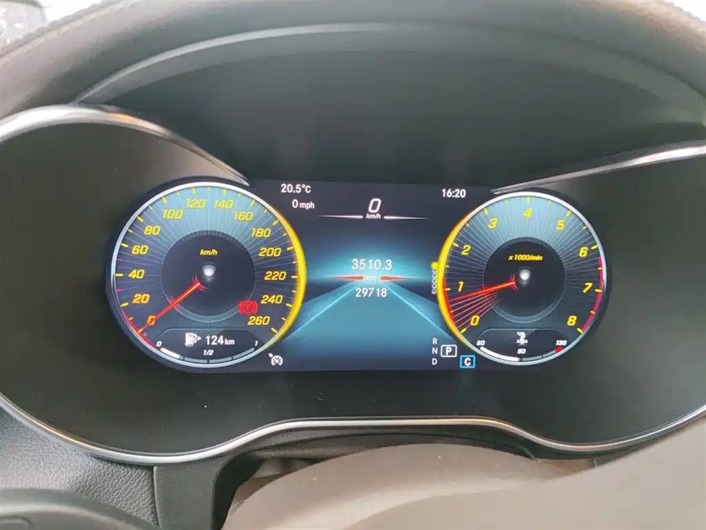 Mercedes-Benz GLC 2023