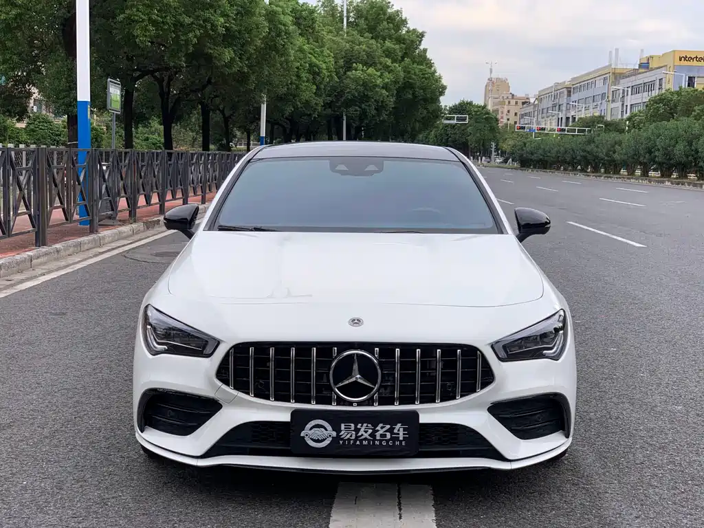 Mercedes-Benz CLA AMG 2022