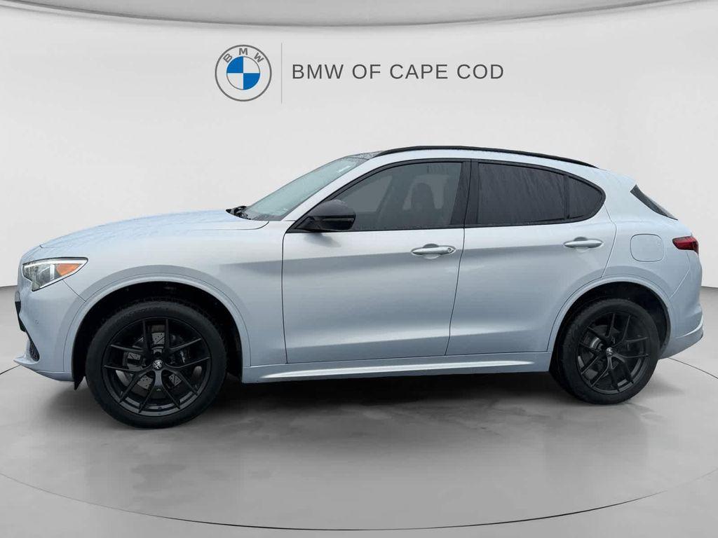 Alfa Romeo Stelvio 2021