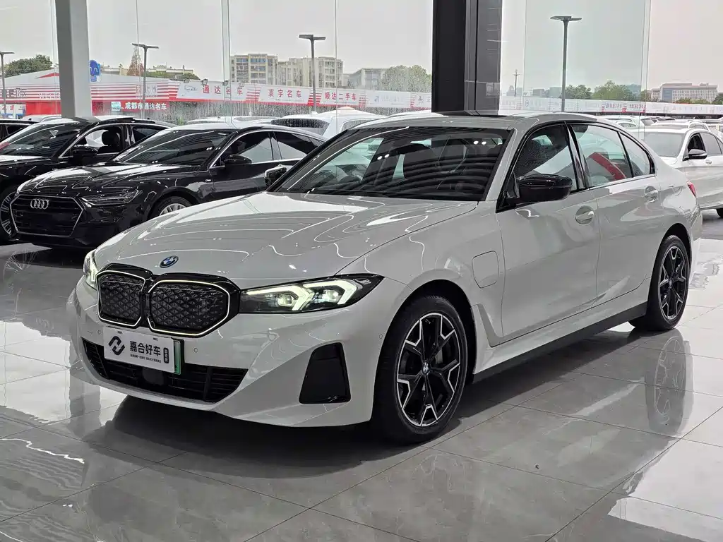 BMW i3 2024