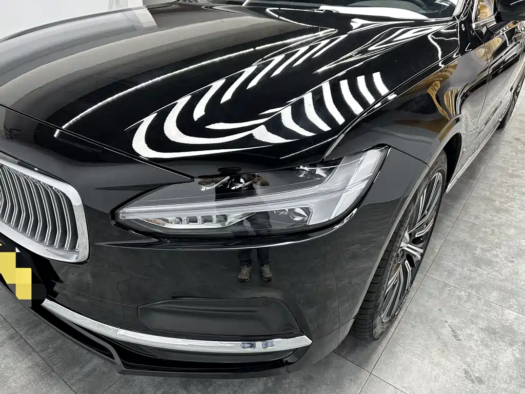Volvo S90 2024